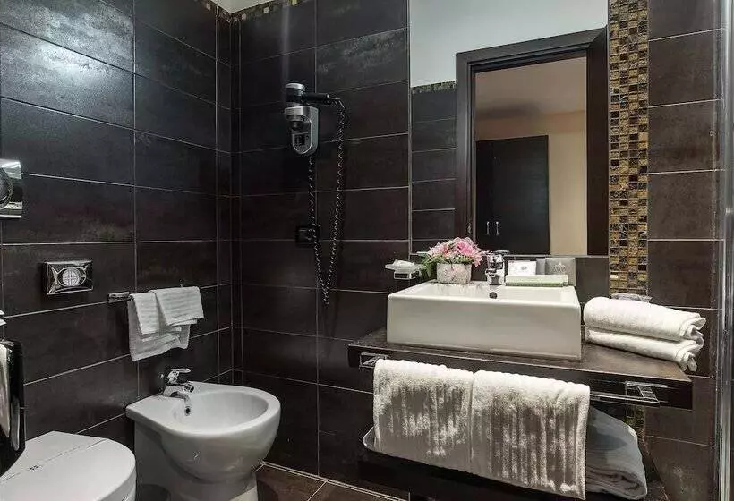 Fotos del hotel Catone District:  5