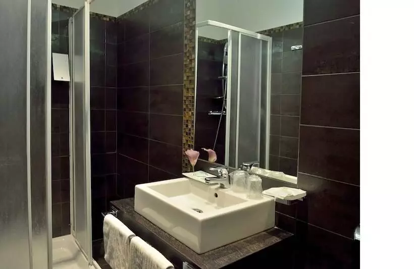 Fotos del hotel Catone District:  9