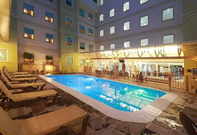 Staybridge Suites Queretaro, An Ihg