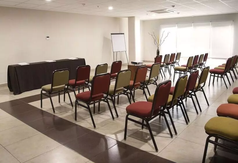 Fotos del hotel Staybridge Suites Queretaro, An Ihg:  23