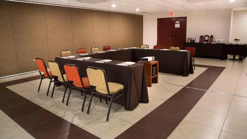Fotos del hotel Staybridge Suites Queretaro, An Ihg:  19
