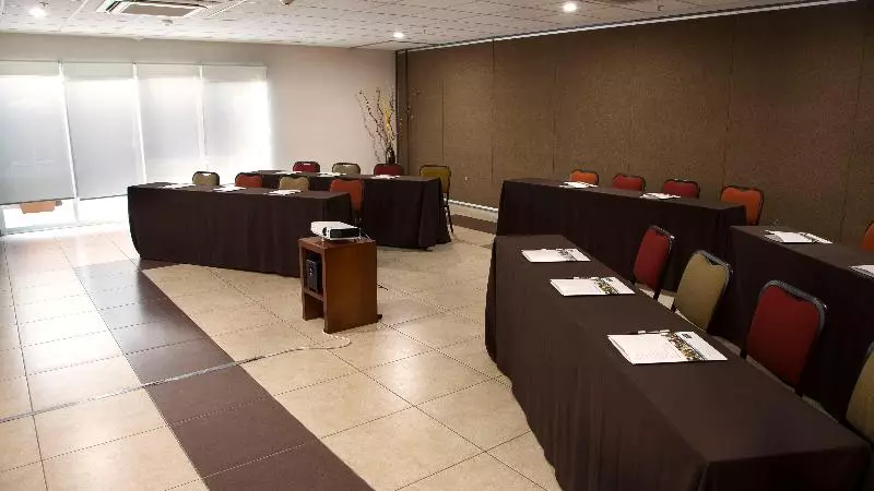 Fotos del hotel Staybridge Suites Queretaro, An Ihg:  25