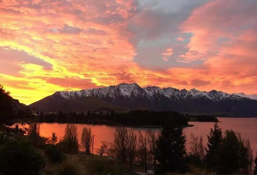 Fotos del hotel Highview Apartments:  18