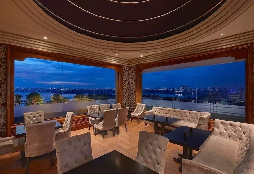 Fotos del hotel Hyderabad Marriott  & Convention Centre:  11