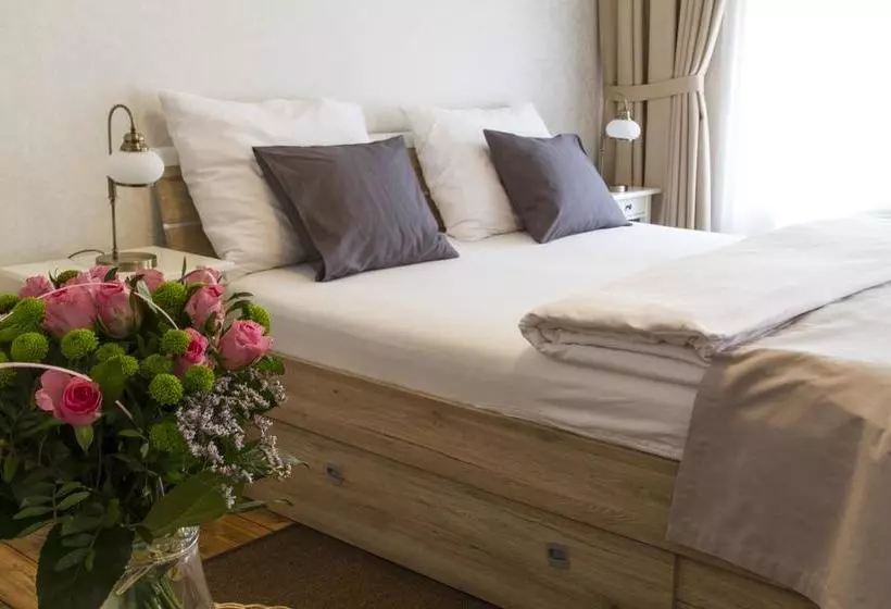 Fotos del hotel U Suteru:  13