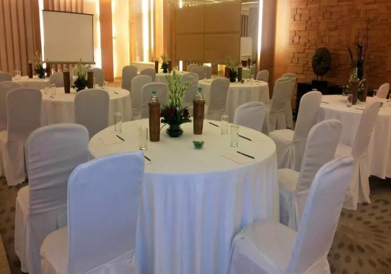 Fotos del hotel Country Inn & Suites By Radisson, Gurugram Sector 29:  25