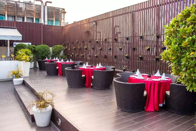 Fotos del hotel Country Inn & Suites By Radisson, Gurugram Sector 29:  6