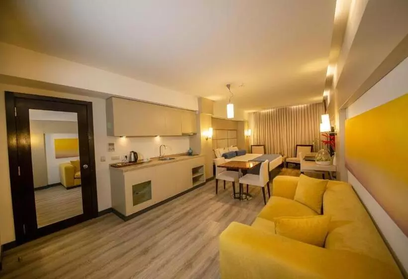 Fotos del hotel My:  24