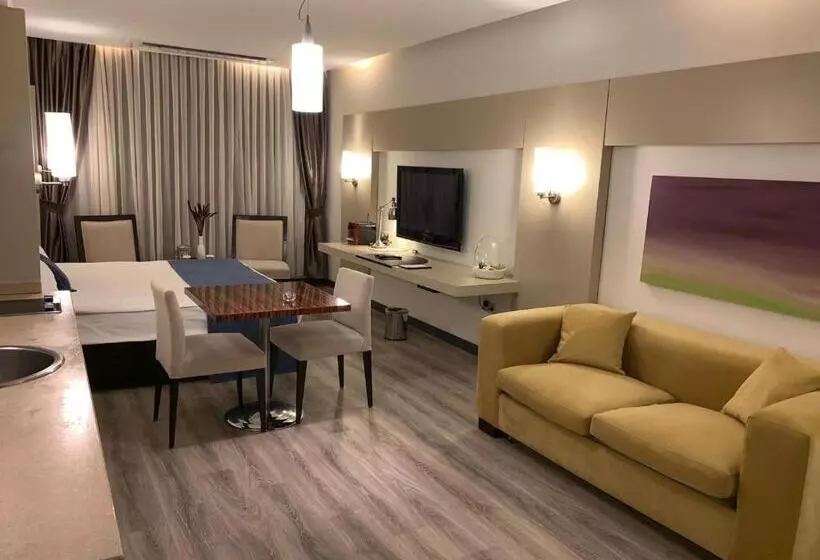 Fotos del hotel My:  23