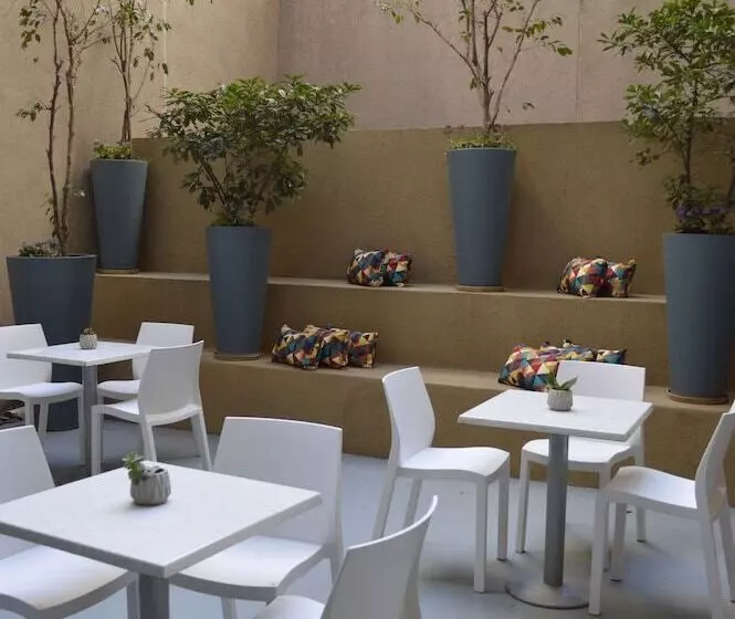 Fotos del hotel Howard Johnson Inn Palermo:  23