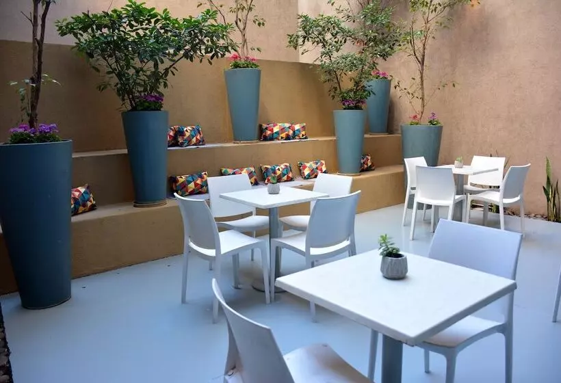 Fotos del hotel Howard Johnson Inn Palermo:  19