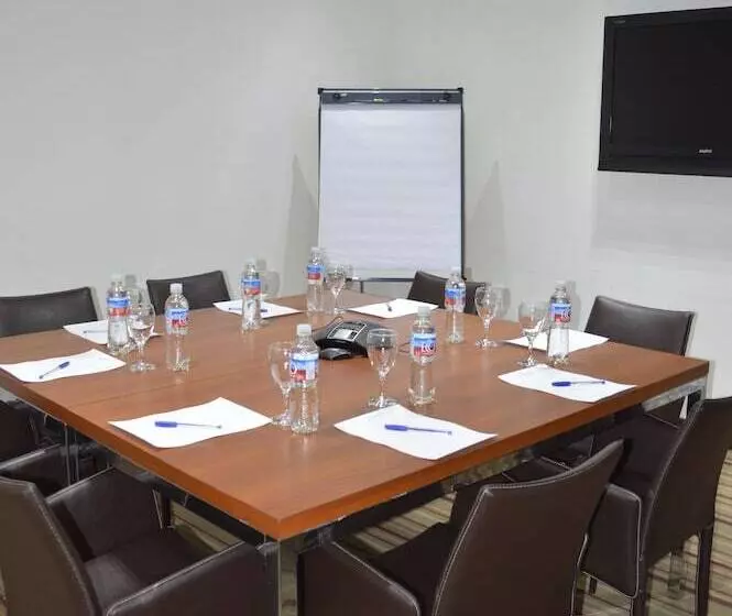 Fotos del hotel Howard Johnson Inn Palermo:  5