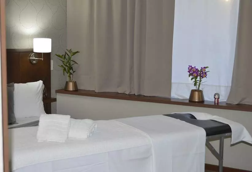 Howard Johnson Inn Palermo