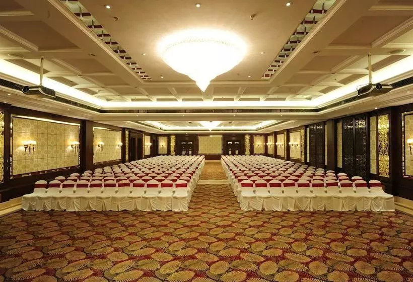 Fotos del hotel Mayfair Convention:  13