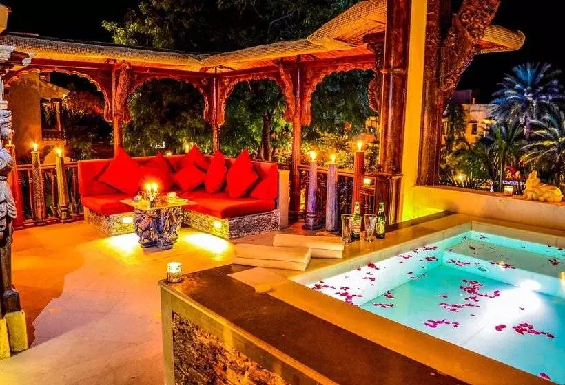 Fotos del hotel The Royal Retreat Resort And Spa:  3