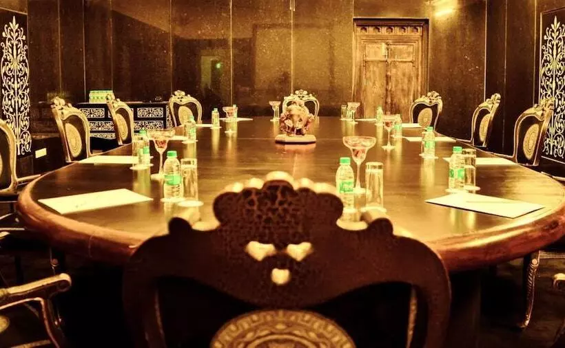 Fotos del hotel The Royal Retreat Resort And Spa:  4