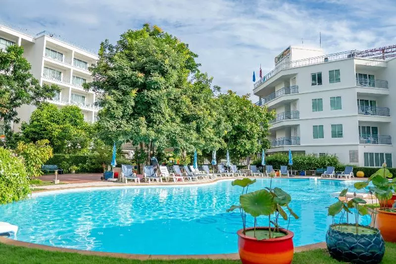 Fotos del hotel Cera Resort @ Chaam:  12