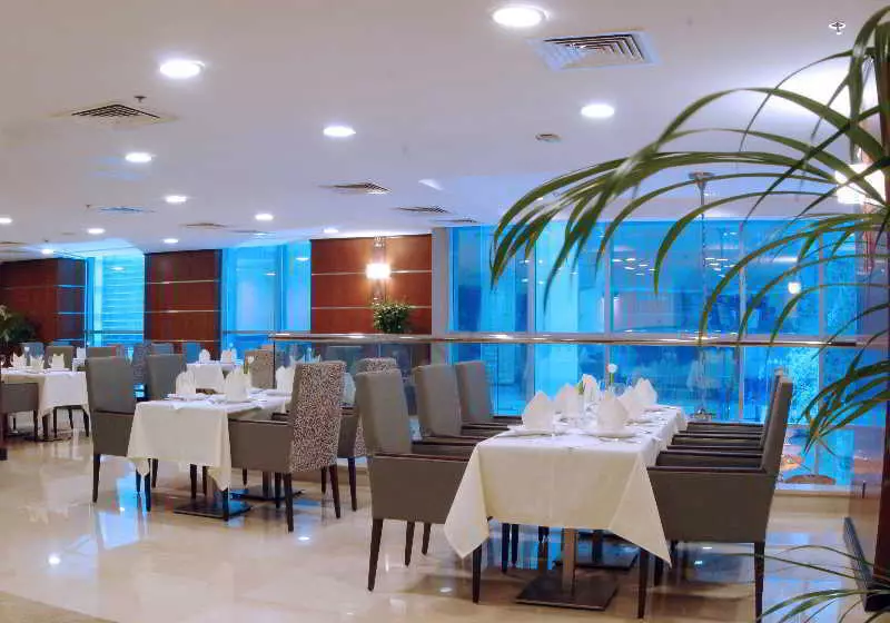 Fotos del hotel Gokulam Park Doha:  5