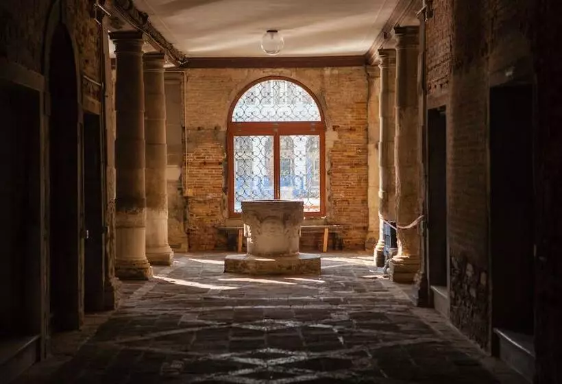 Fotos del hotel Locanda Ai Santi Apostoli:  2