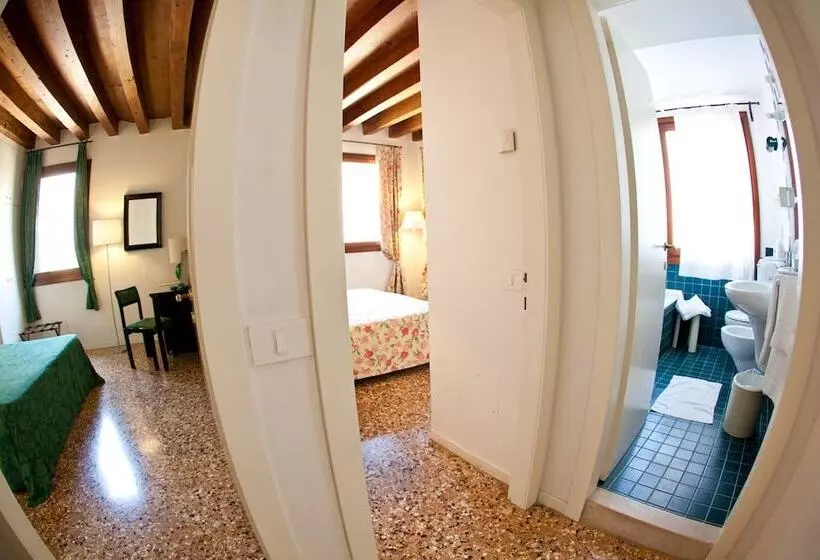 Fotos del hotel Locanda Ai Santi Apostoli:  20