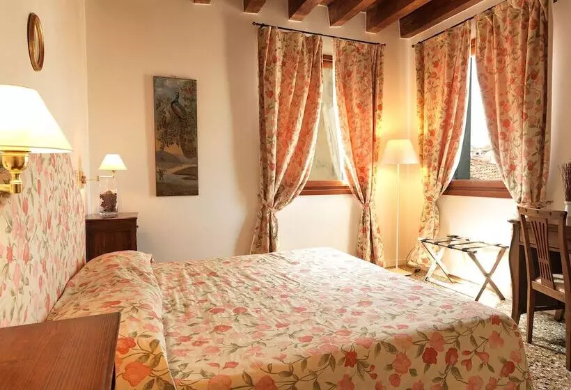 Fotos del hotel Locanda Ai Santi Apostoli:  18