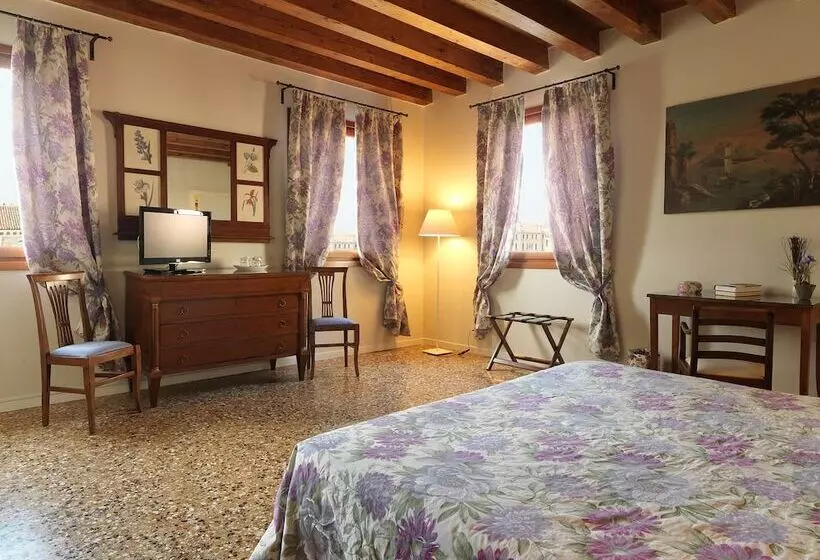 Fotos del hotel Locanda Ai Santi Apostoli:  10