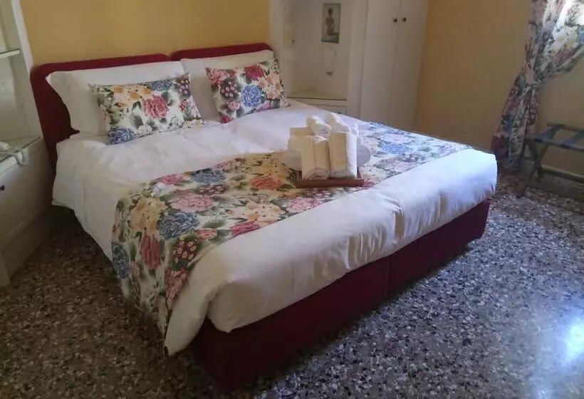 Fotos del hotel Locanda Ai Santi Apostoli:  5
