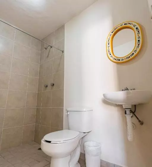 Fotos del hotel Meson De Isabel:  4