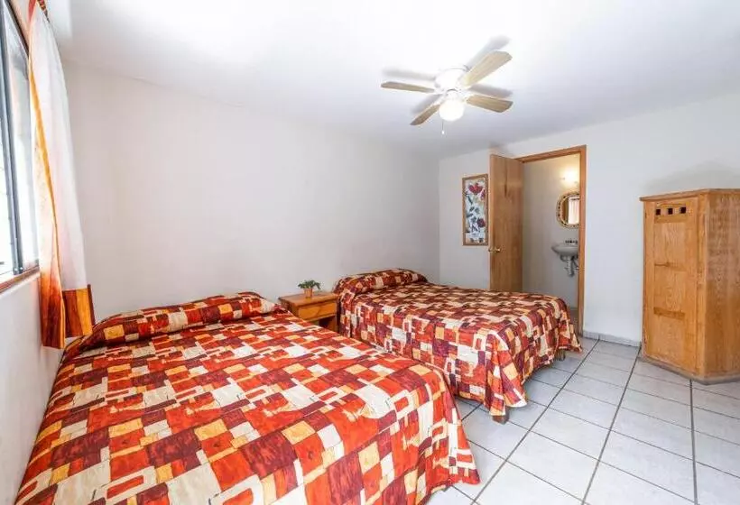 Fotos del hotel Meson De Isabel:  15