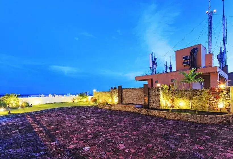 Fotos del hotel Sarrosa International Hotel And Residential Suites:  11