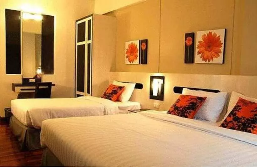 Fotos del hotel The Inn Saladaeng:  8