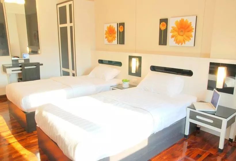 Fotos del hotel The Inn Saladaeng:  10