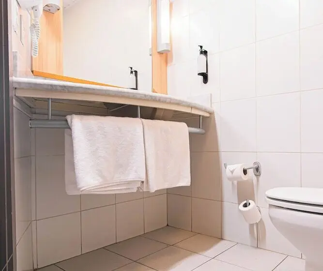 Fotos del hotel Ibis Santiago Estación Central:  3