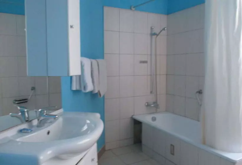 Fotos del hotel Buziga Shelter Lodge:  15