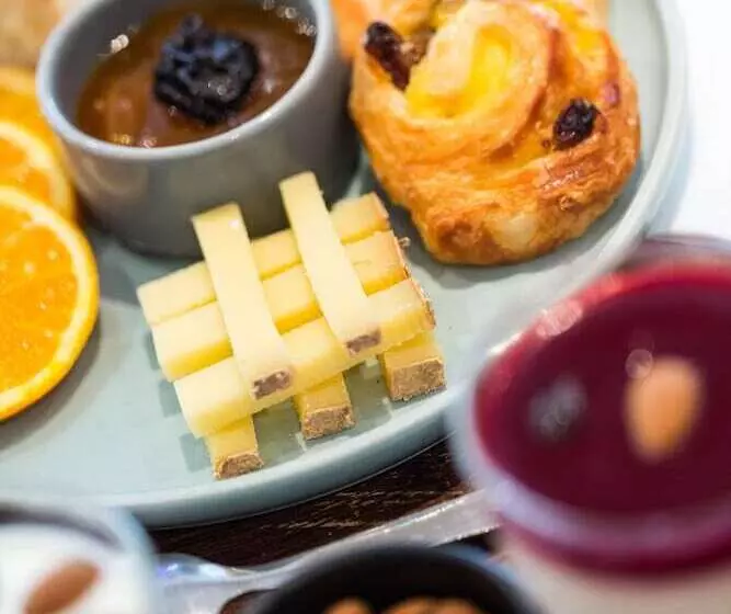 Fotos del hotel Best Western Hotel Marseille Bourse Vieux Port By Happyculture:  9