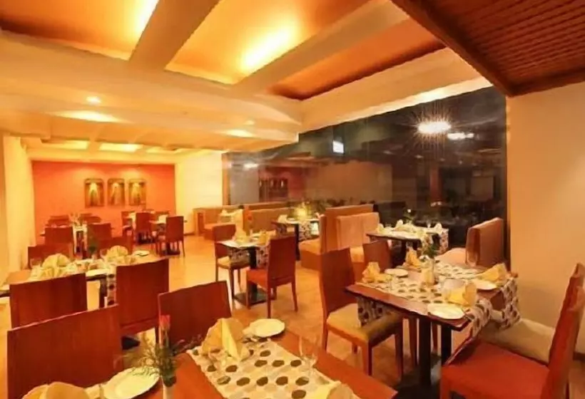 Fotos del hotel The Senate  By Nextel:  4