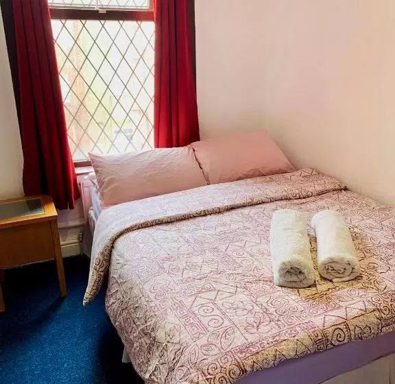 Fotos del hotel Leatham Park Guest House:  10