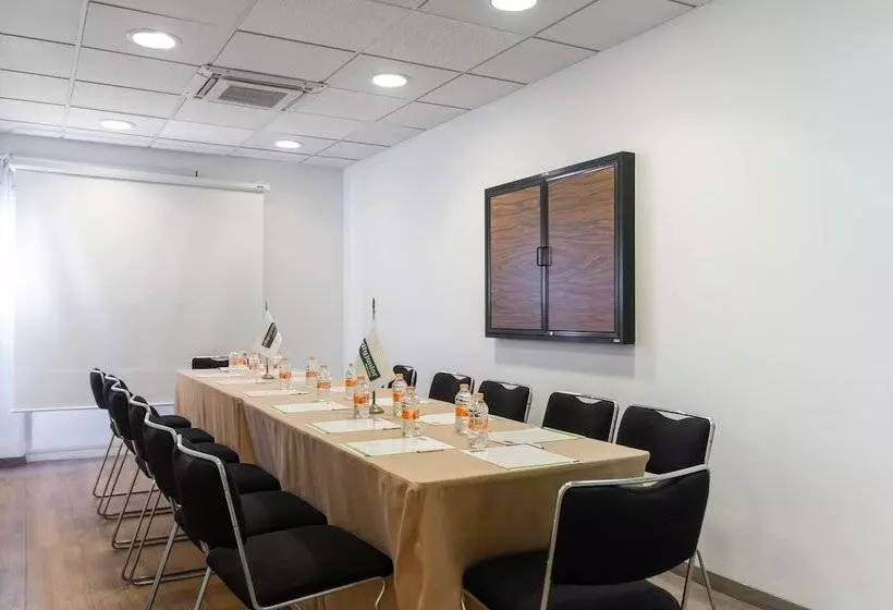 Fotos del hotel City Express Junior Tuxtla Gutierrez Poliforum:  9