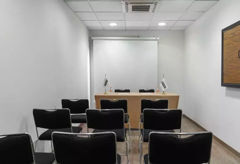 Fotos del hotel City Express Junior Tuxtla Gutierrez Poliforum:  24