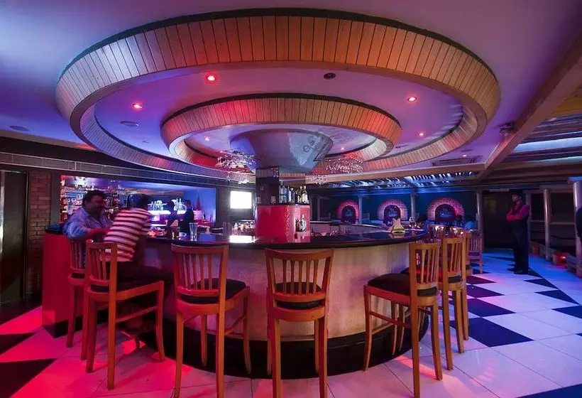 Fotos del hotel Shri Ram Excellency:  5