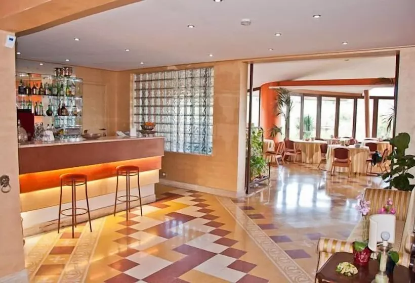 Fotos del hotel Ares:  8