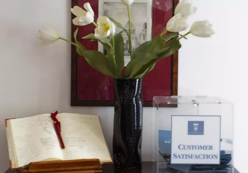 Fotos del hotel Palazzo Brunaccini:  11