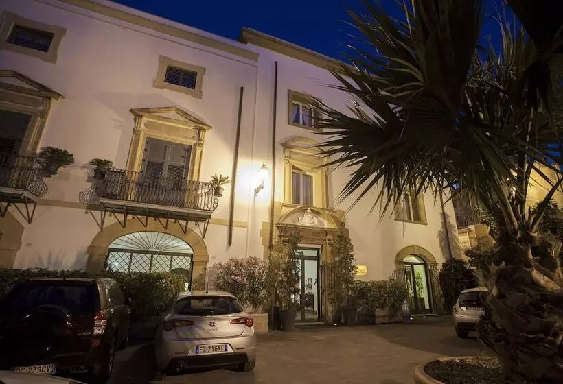 Fotos del hotel Palazzo Brunaccini:  15