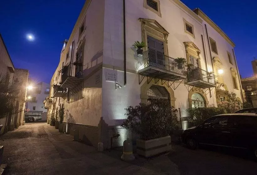 Fotos del hotel Palazzo Brunaccini:  25