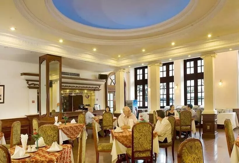 Fotos del hotel Riverside  Saigon:  10