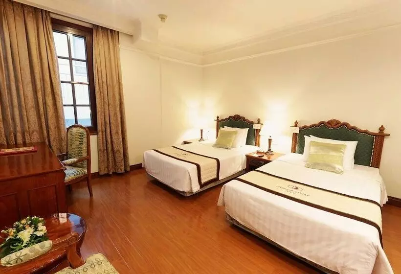 Fotos del hotel Riverside  Saigon:  12