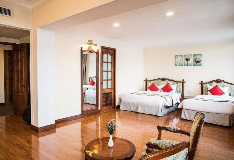 Fotos del hotel Riverside  Saigon:  23