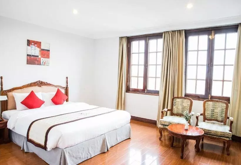 Fotos del hotel Riverside  Saigon:  2