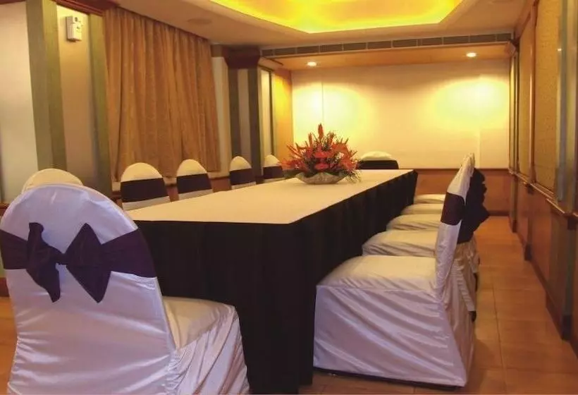 Fotos del hotel Maurya Rajadhani:  17