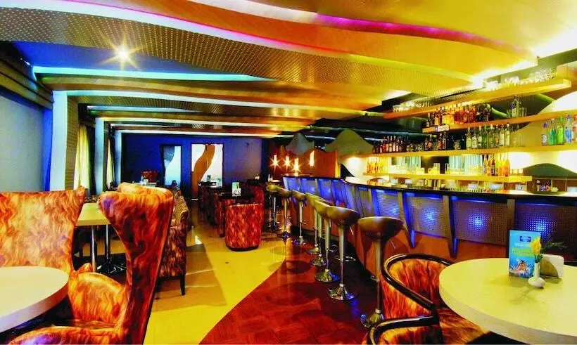 Fotos del hotel Maurya Rajadhani:  12